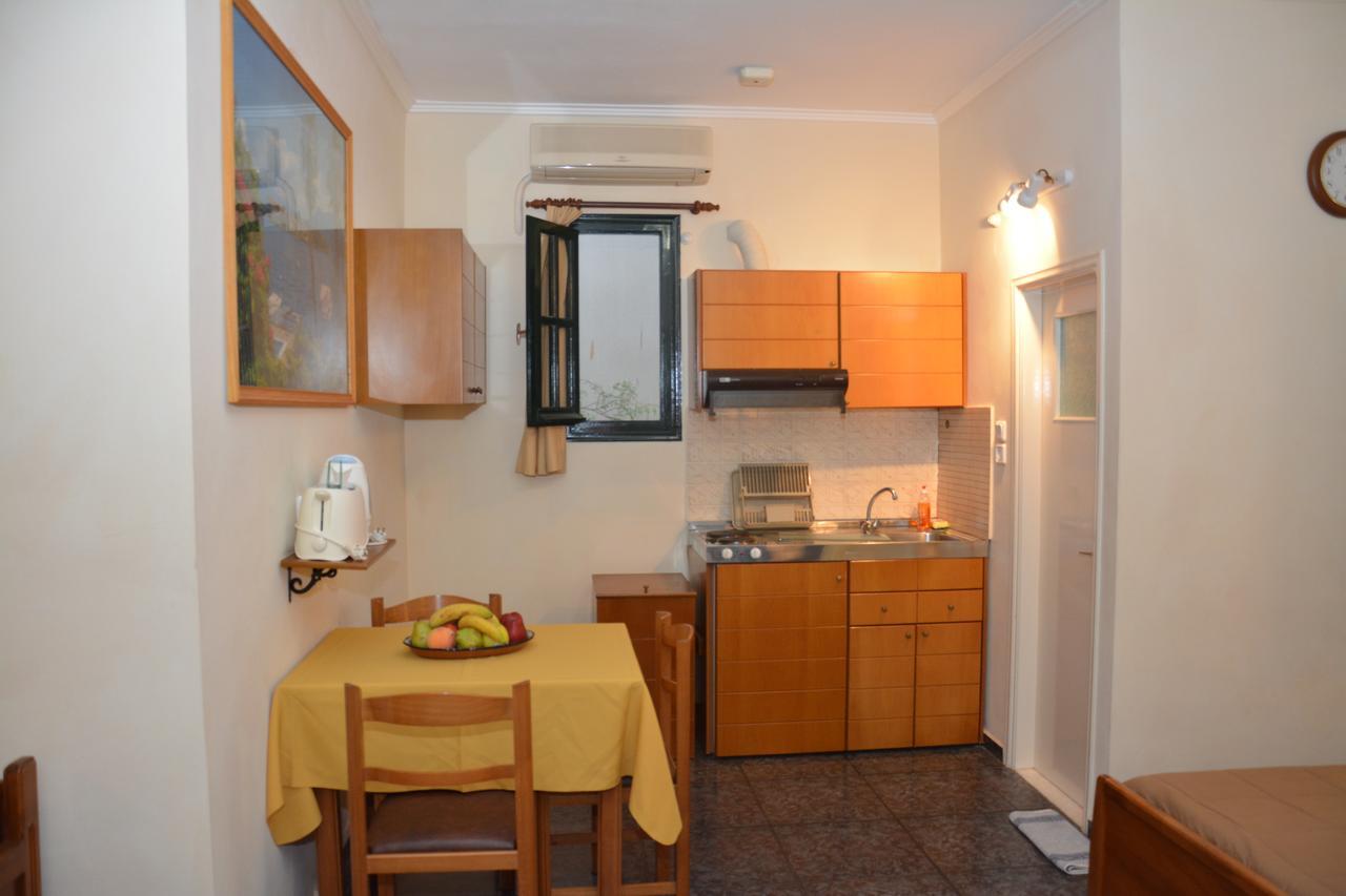 Aristotelis Apartments Fríkesz Kültér fotó